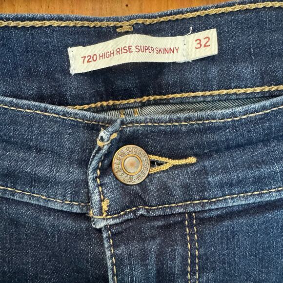 Levi’s 720 High Rise Super Skinny Distressed Jeans Womens Tag 32‎ Measures 35 - Picture 3 of 8